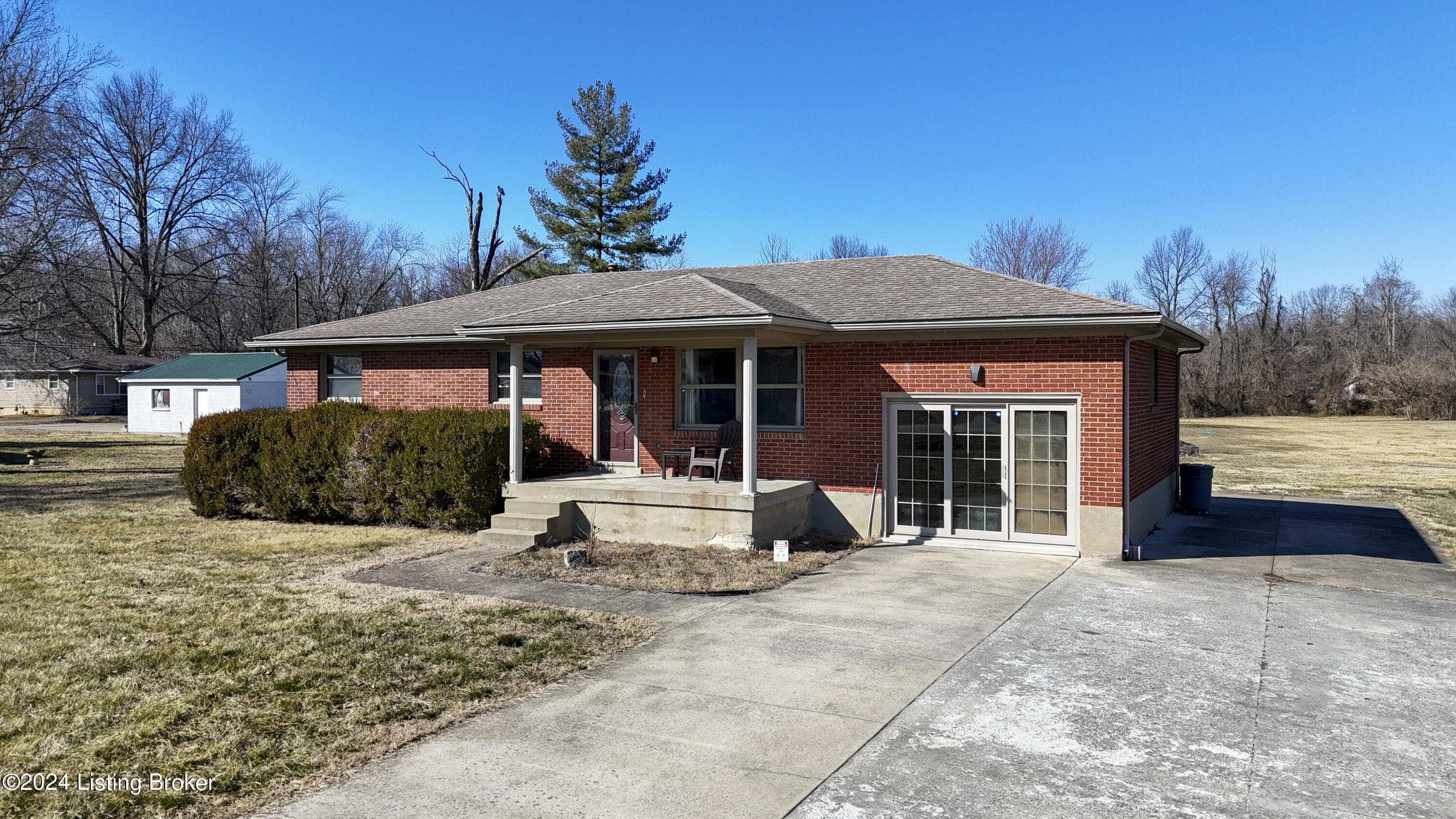 5108 Cane Run Road Louisville, KY 40216 - Photo 1 of 1 Brick Ranch