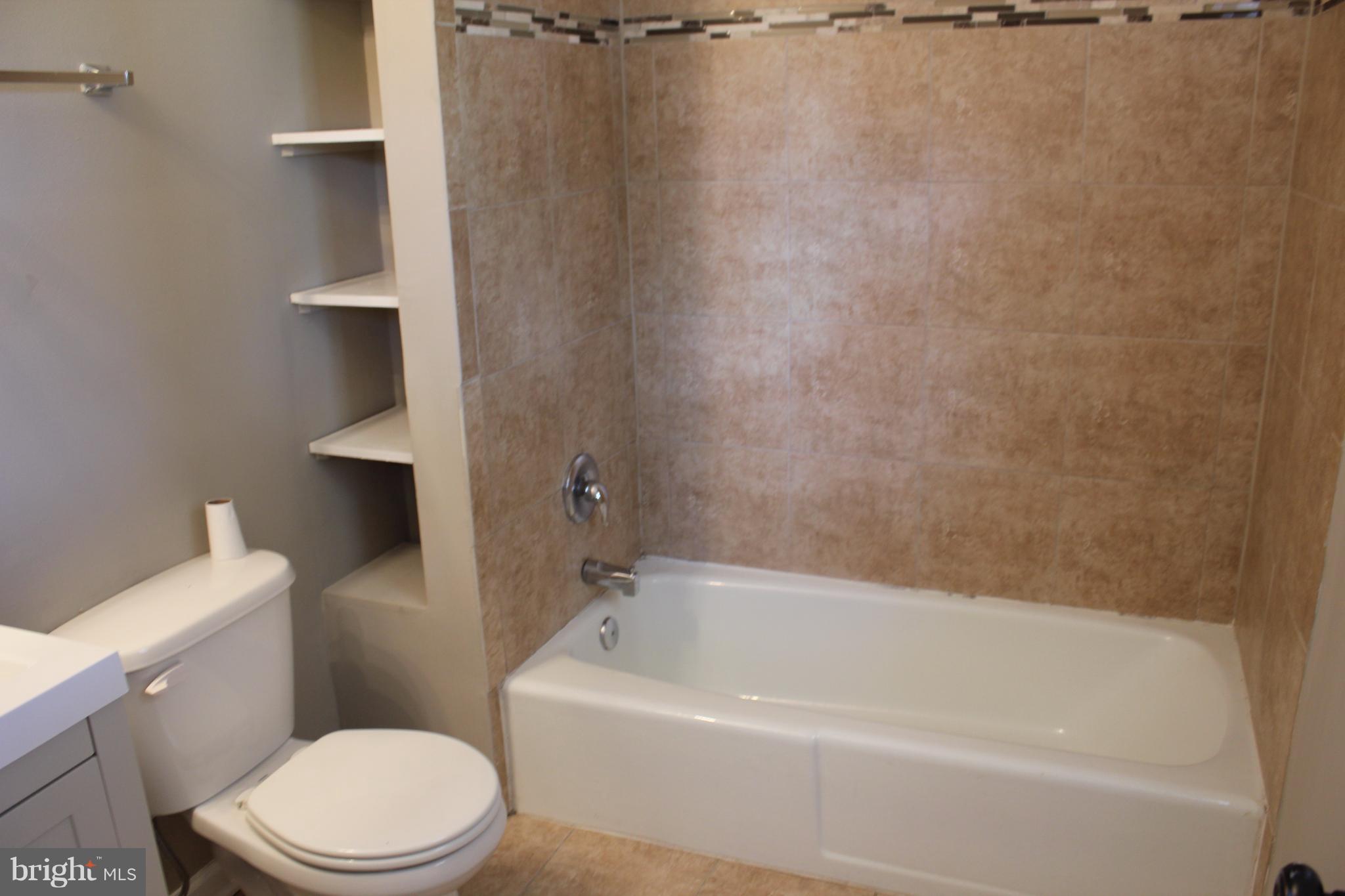 7130 Stanley Road King George, VA 22485 - Photo 18 of 30 Bath (Master)