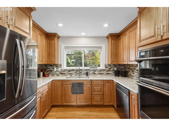 $675,000 | 522 West 22nd Street, The Dalles, OR 97058