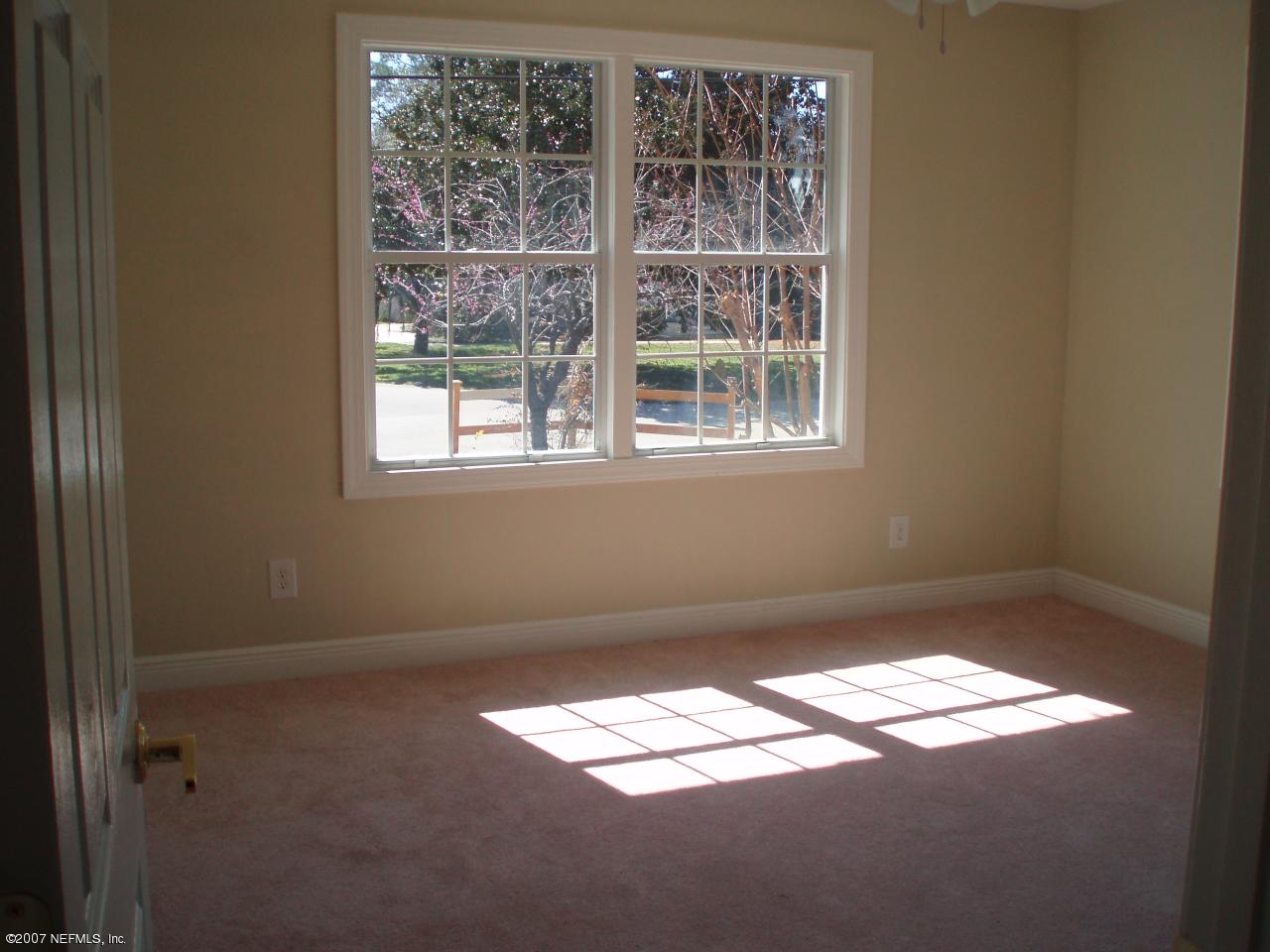 1605 Ridgeland Road Jacksonville, FL 32207 - Photo 7 of 10 Master Bedroom