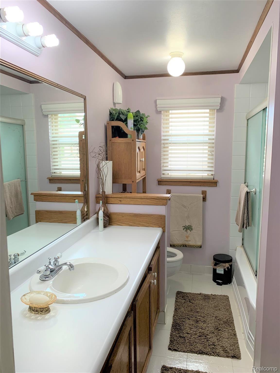 3142 Elmcrest Road Sterling Heights, MI 48310 - Photo 22 of 41 IMG_1619.JPG