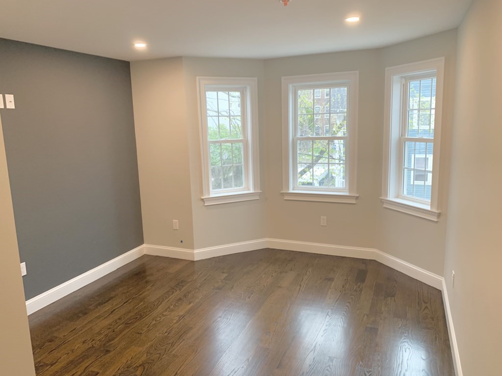 27 Suffolk Street, Unit 3 Chelsea, MA 02150 - Photo 13 of 20 Gallery Image 13