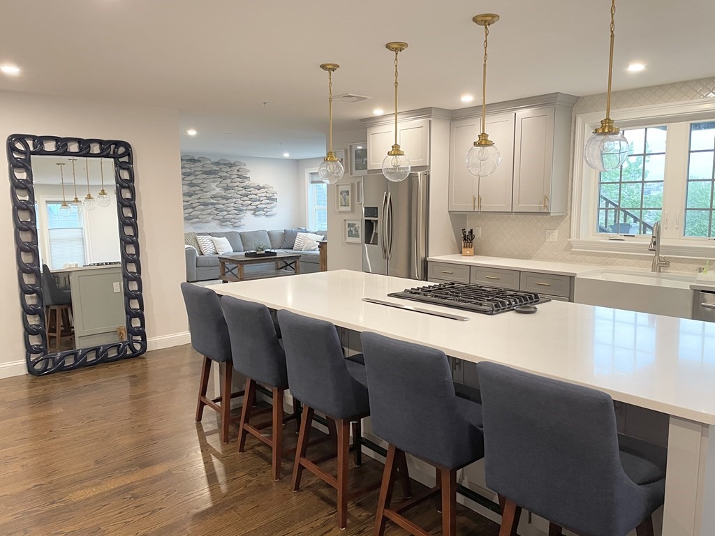 27 Suffolk Street, Unit 3 Chelsea, MA 02150 - Photo 4 of 20 Gallery Image 4
