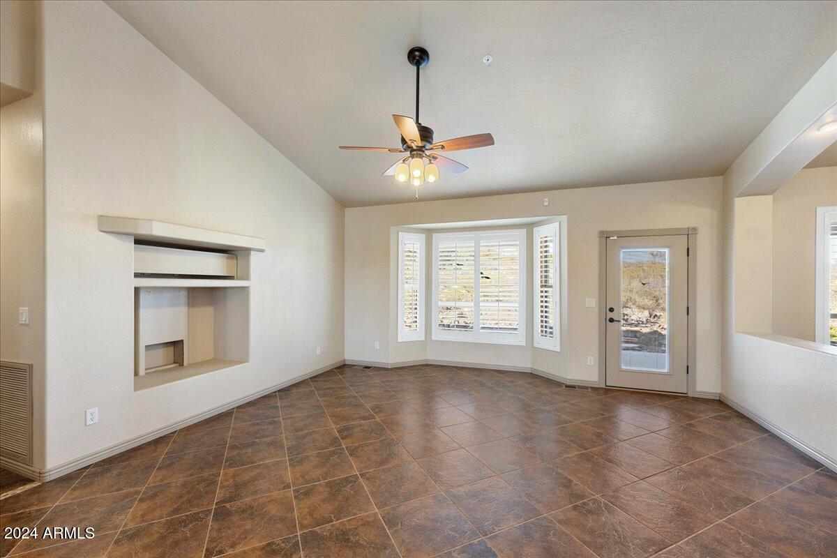 15420 East Upper Ridge Lane Mayer, AZ 86333 - Photo 11 of 57 11-Family Room