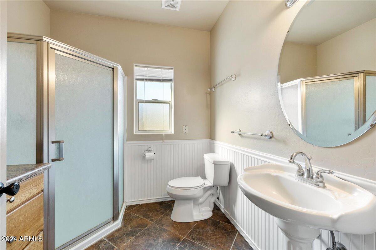 15420 East Upper Ridge Lane Mayer, AZ 86333 - Photo 27 of 57 27-Batrhoom