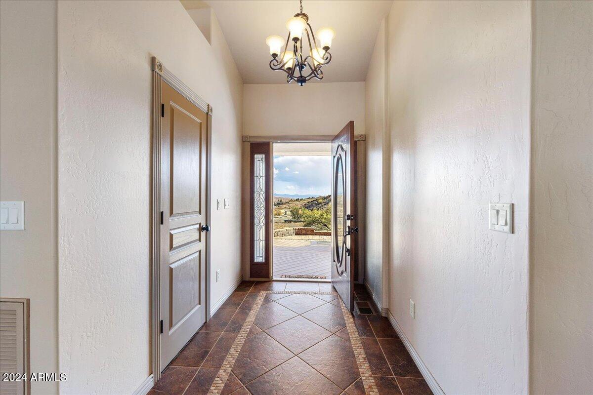 15420 East Upper Ridge Lane Mayer, AZ 86333 - Photo 3 of 57 03-Foyer