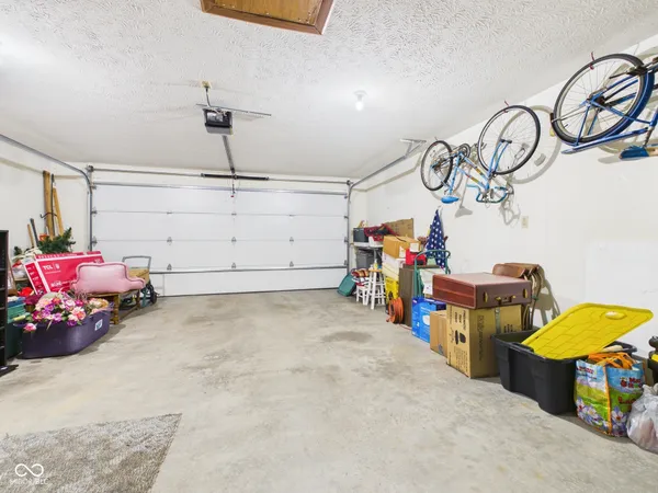 $205,000 | 2819 Peachtree Court, Unit 38, Anderson, IN 46012