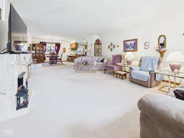 $205,000 | 2819 Peachtree Court, Unit 38, Anderson, IN 46012