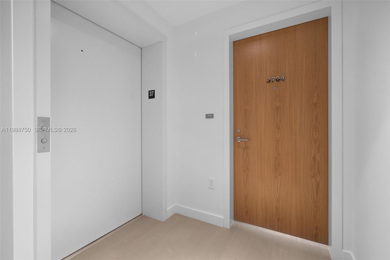 500 Alton Road, Unit 3704 Miami Beach, FL 33139 - Photo 5 of 9