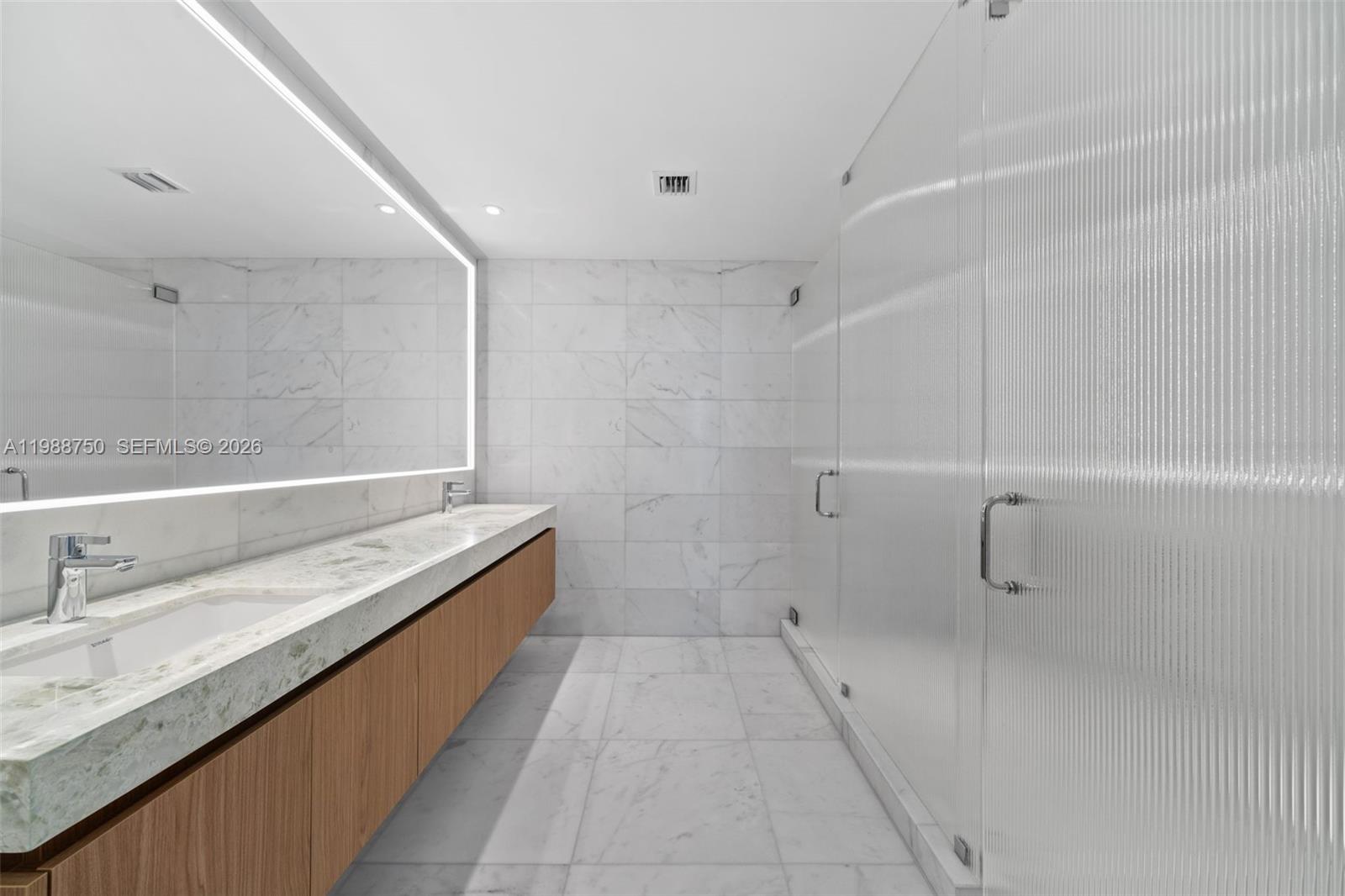 500 Alton Road, Unit 3704 Miami Beach, FL 33139 - Photo 7 of 9