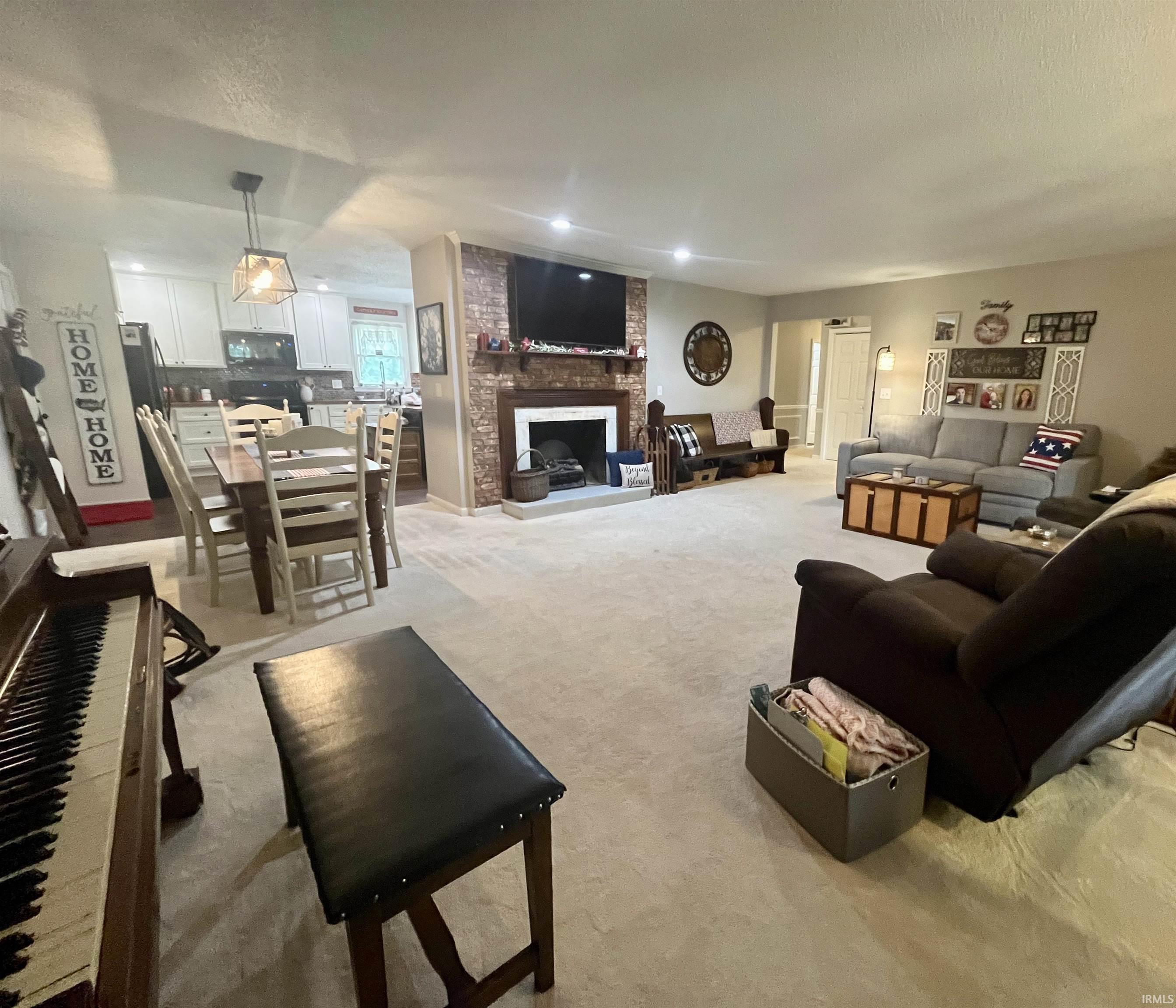 954 Sellers Road Upland, IN 46989 - Photo 7 of 29