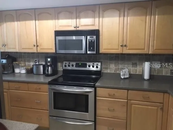 $2,900 | 2523 Crowder Lane, Tampa, FL 33629