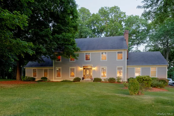 $825,000 | 107 Moffat Road, Washingtonville, NY 10992