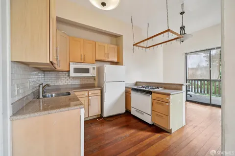 $2,095,000 | 81-83 Noe Street, San Francisco, CA 94114