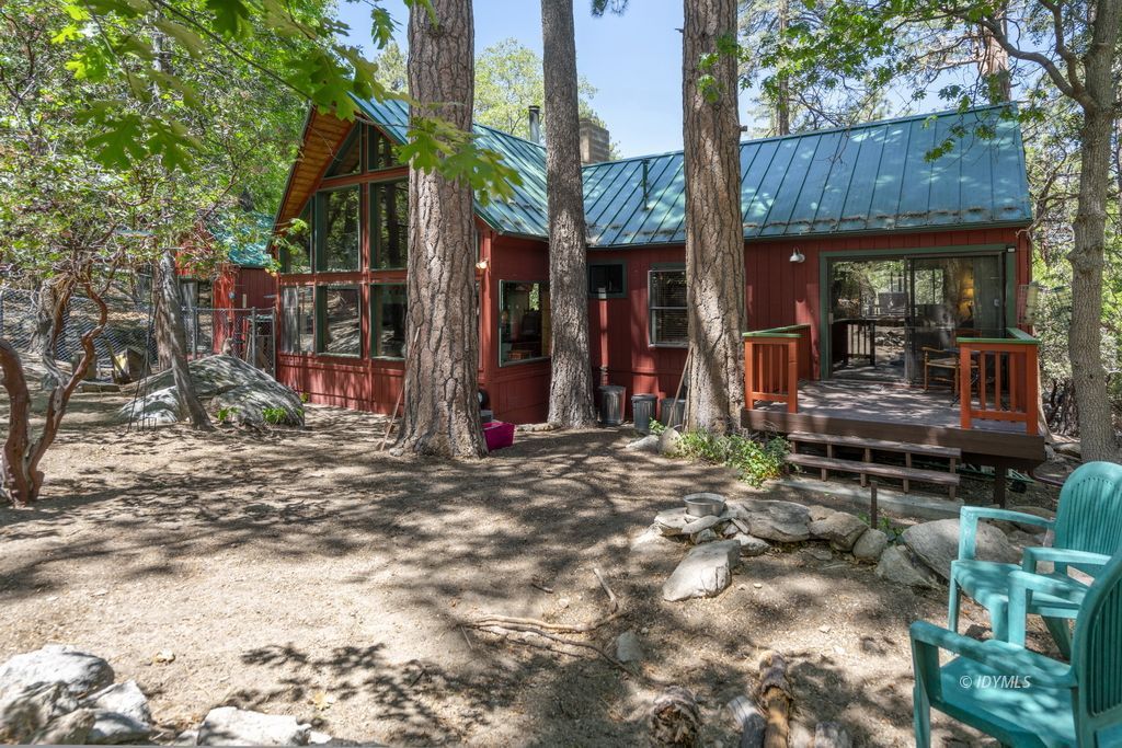 25575 Sunrise Drive Idyllwild, CA 92549 - Photo 30 of 35 a view of street with sitting area