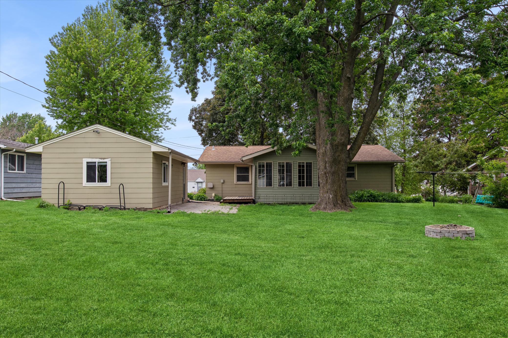 833 9th Avenue Southwest Faribault, MN 55021 - Photo 3 of 34