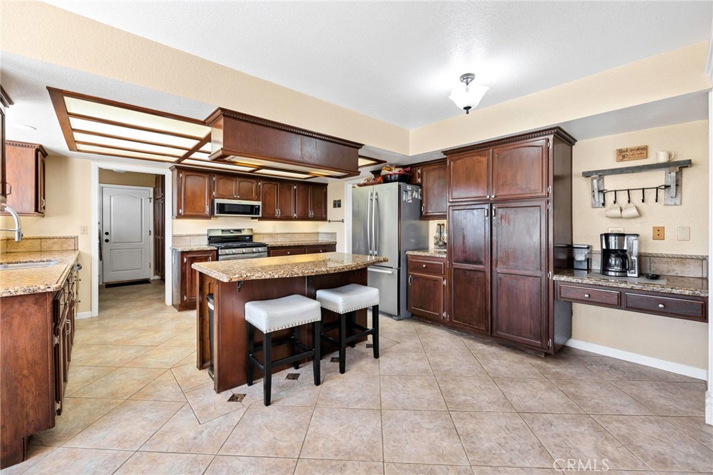 29575 Merjanian Road Menifee, CA 92584 - Photo 16 of 75