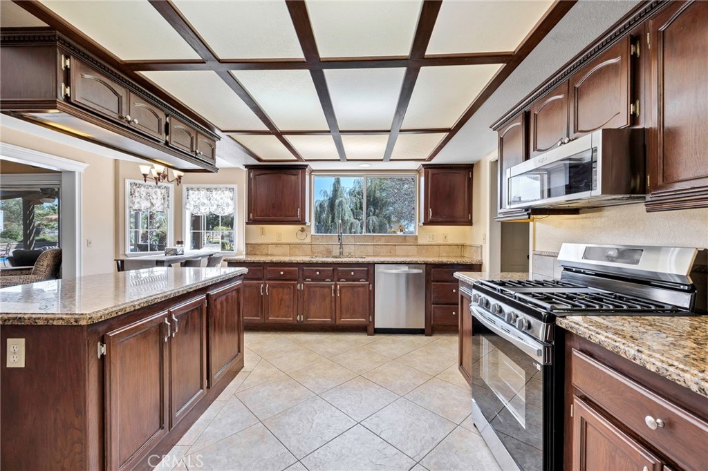 29575 Merjanian Road Menifee, CA 92584 - Photo 18 of 75