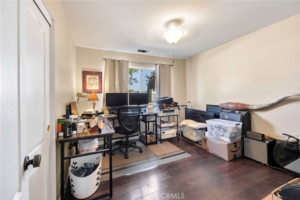 29575 Merjanian Road Menifee, CA 92584 - Photo 32 of 75