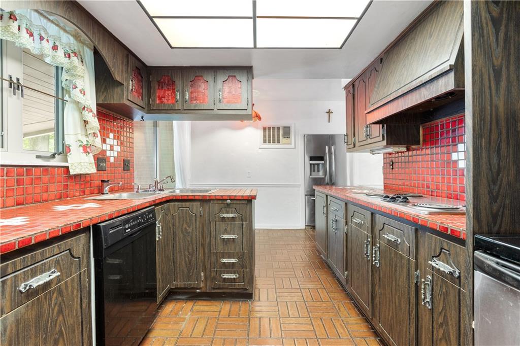 2009 O'Block Road Pittsburgh, PA 15239 - Photo 14 of 25 Gallery Image 14