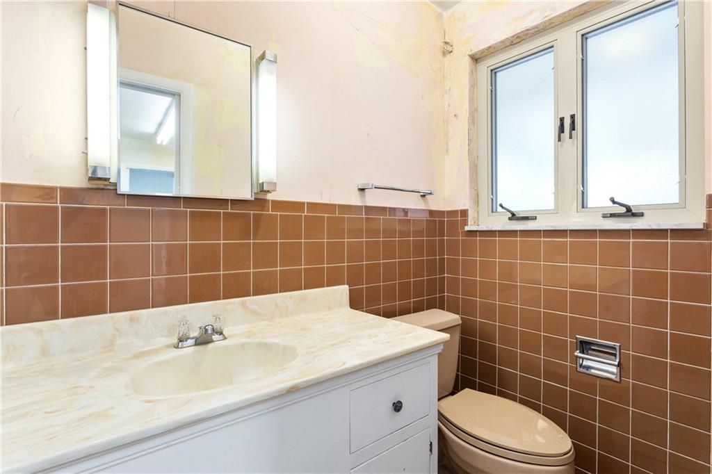 2009 O'Block Road Pittsburgh, PA 15239 - Photo 16 of 25 Gallery Image 16