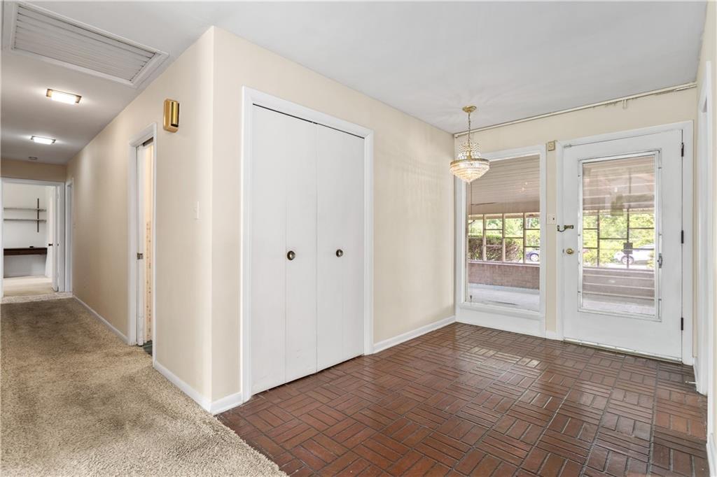 2009 O'Block Road Pittsburgh, PA 15239 - Photo 3 of 25 Gallery Image 3