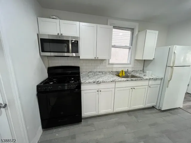 $599,000 | 58 Florida Street, Unit 2, Elizabeth Port, NJ 07206