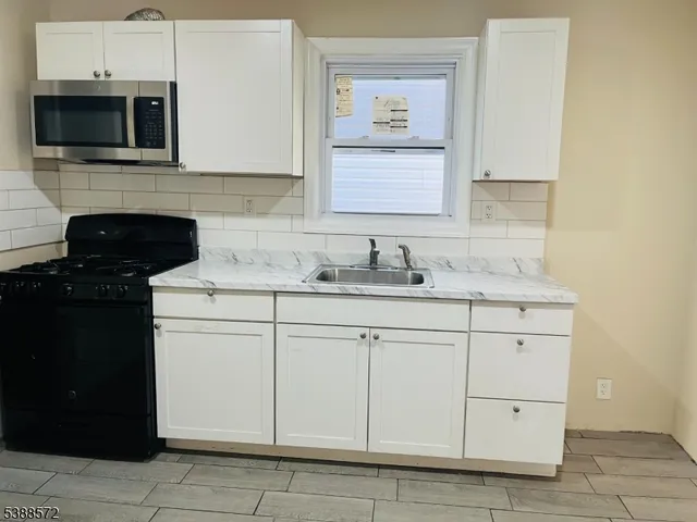 $599,000 | 58 Florida Street, Unit 2, Elizabeth Port, NJ 07206