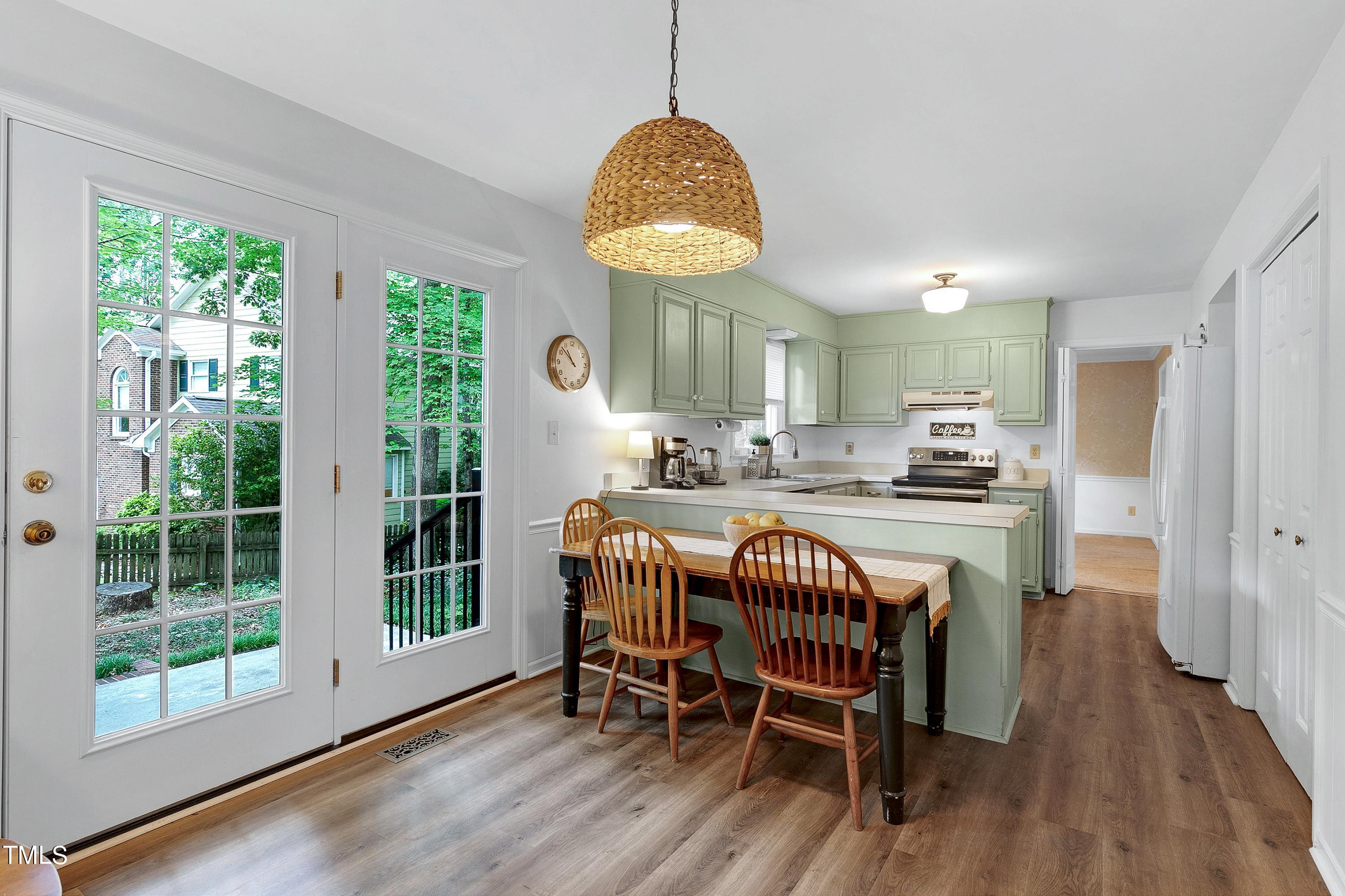 110 Oxpens Road Cary, NC 27513 - Photo 21 of 38 Scene-13
