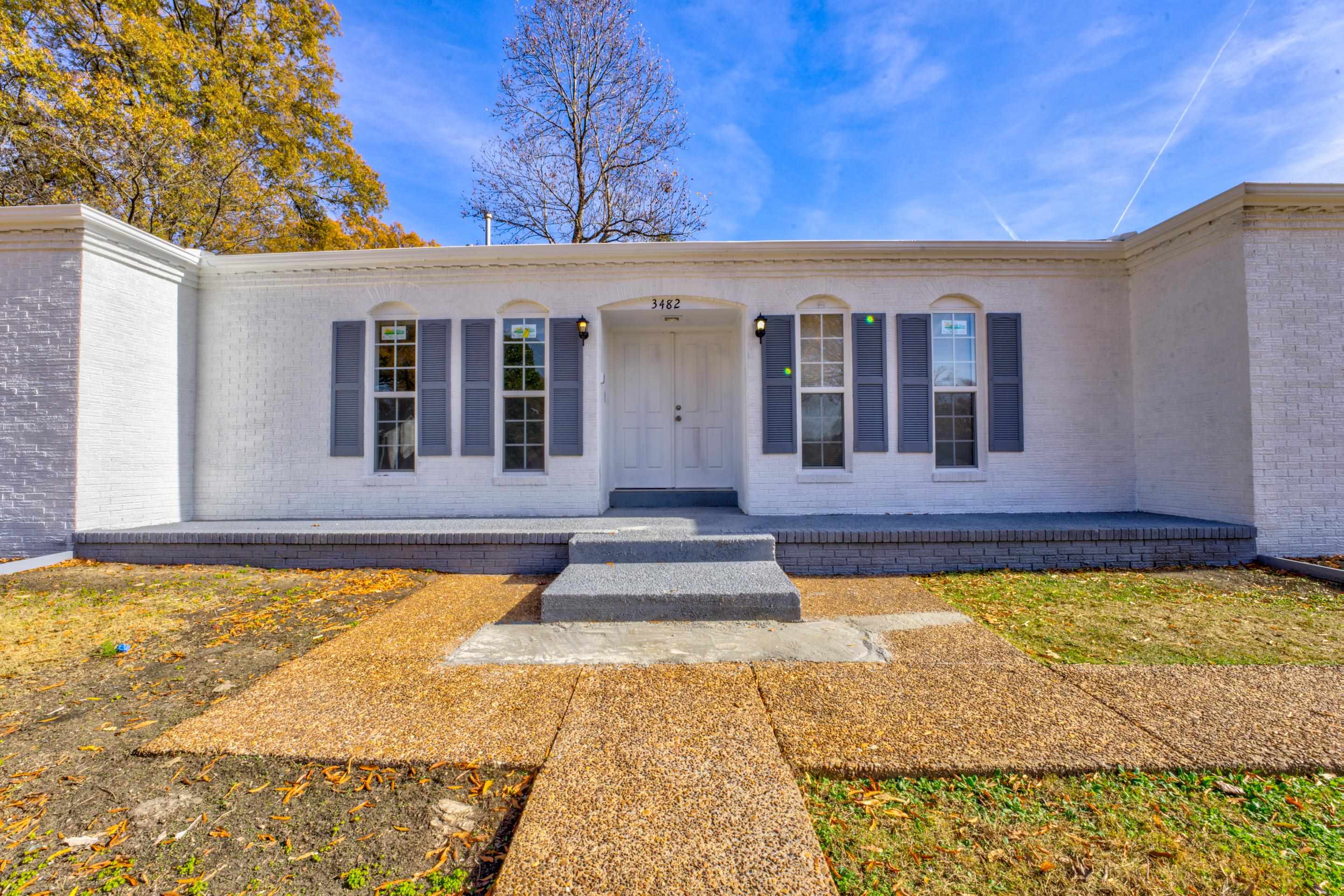 3482 Clarke Road Memphis, TN 38115 - Photo 3 of 29 a front view of a house
