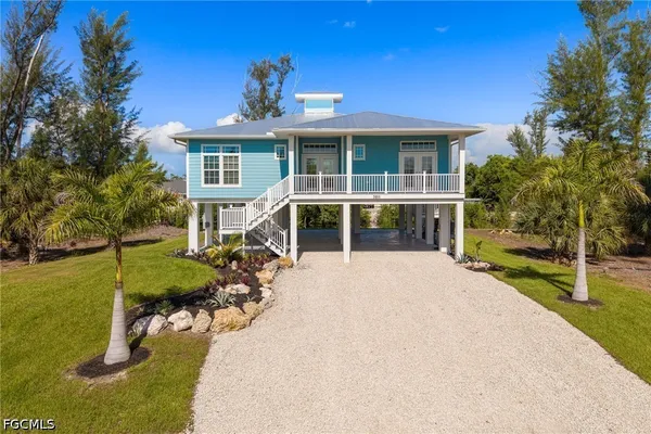$550,000 | 3811 Crestwell Court, St. James City, FL 33956