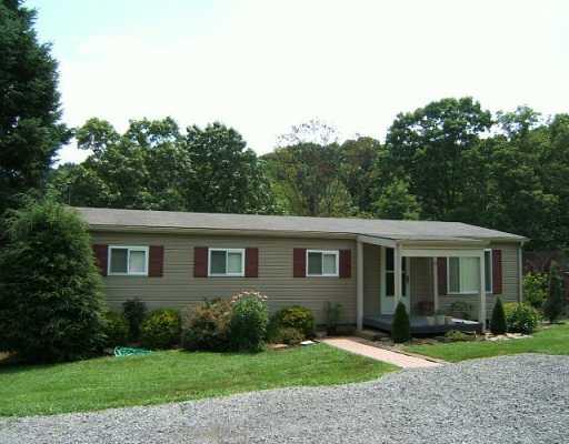 92 Millerstown Road Tarentum, PA 15084 - Photo 1 of 8 Exterior Front.