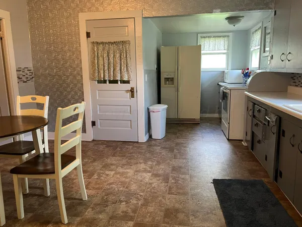 $149,000 | 602 South Young Street, Follett, TX 79034