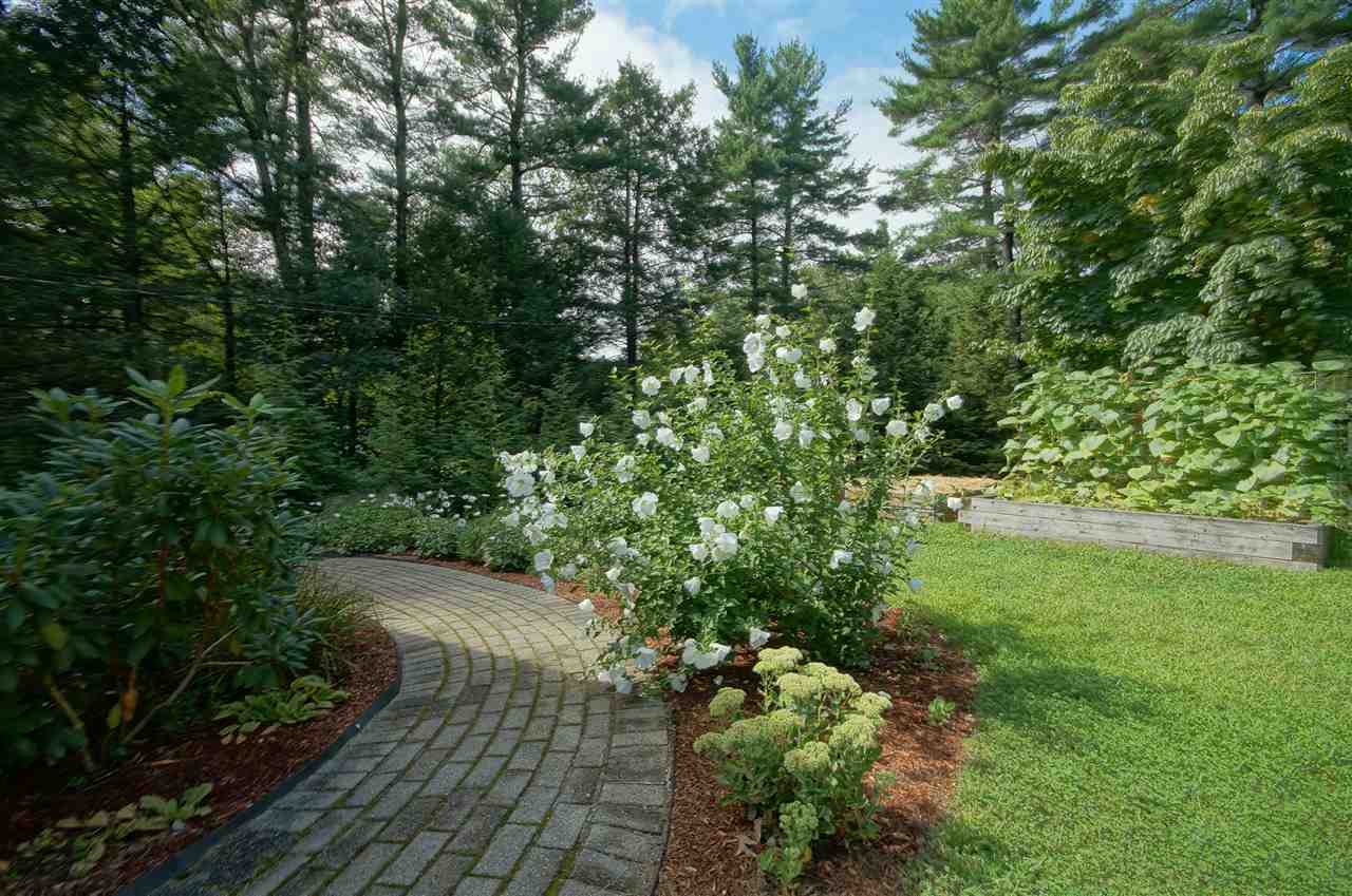 115 Haverhill Road Windham, NH 03087 - Photo 4 of 40