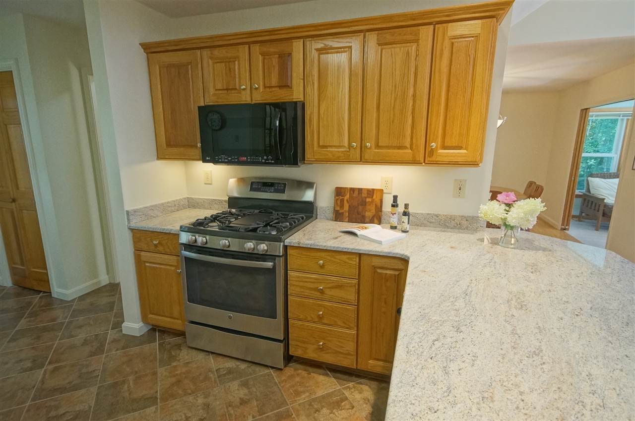 115 Haverhill Road Windham, NH 03087 - Photo 10 of 40