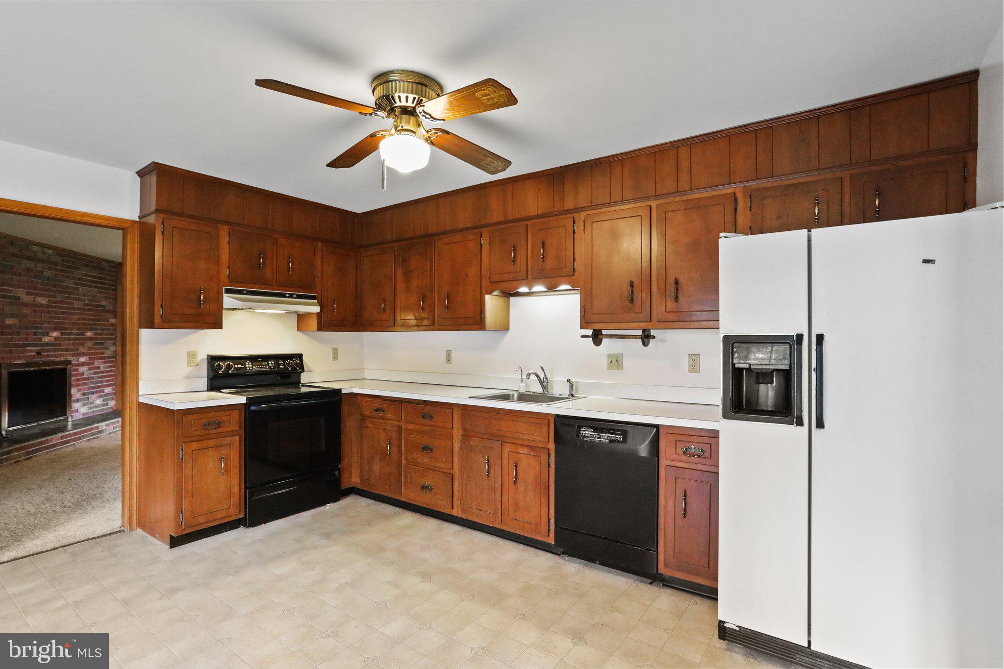 24425 Hanson Road Gaithersburg, MD 20882 - Photo 11 of 52 Gallery Image 11