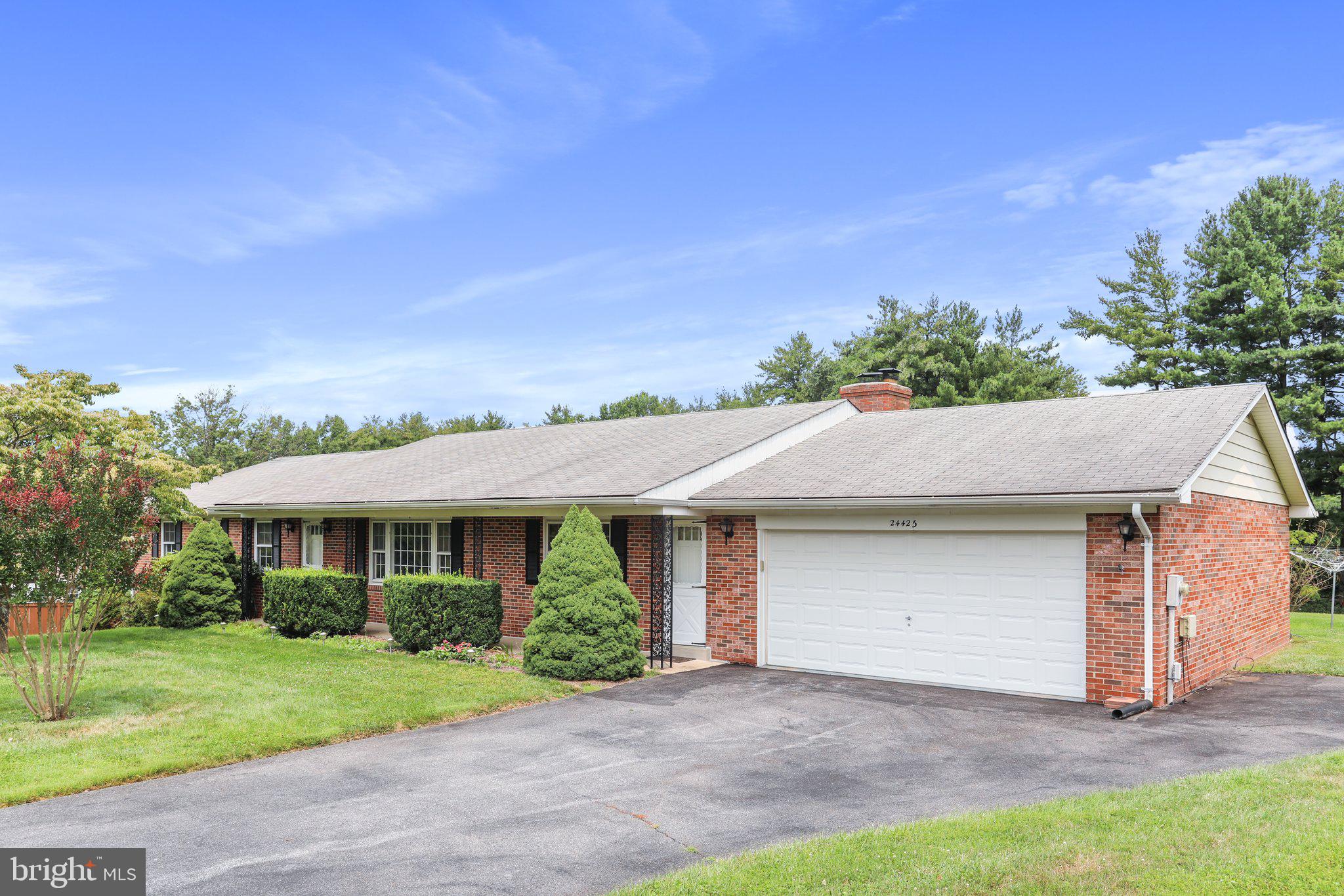 24425 Hanson Road Gaithersburg, MD 20882 - Photo 2 of 52 Gallery Image 2