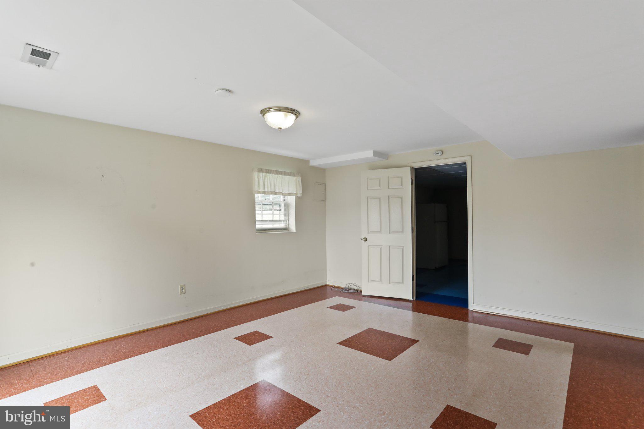 24425 Hanson Road Gaithersburg, MD 20882 - Photo 31 of 52 Gallery Image 31
