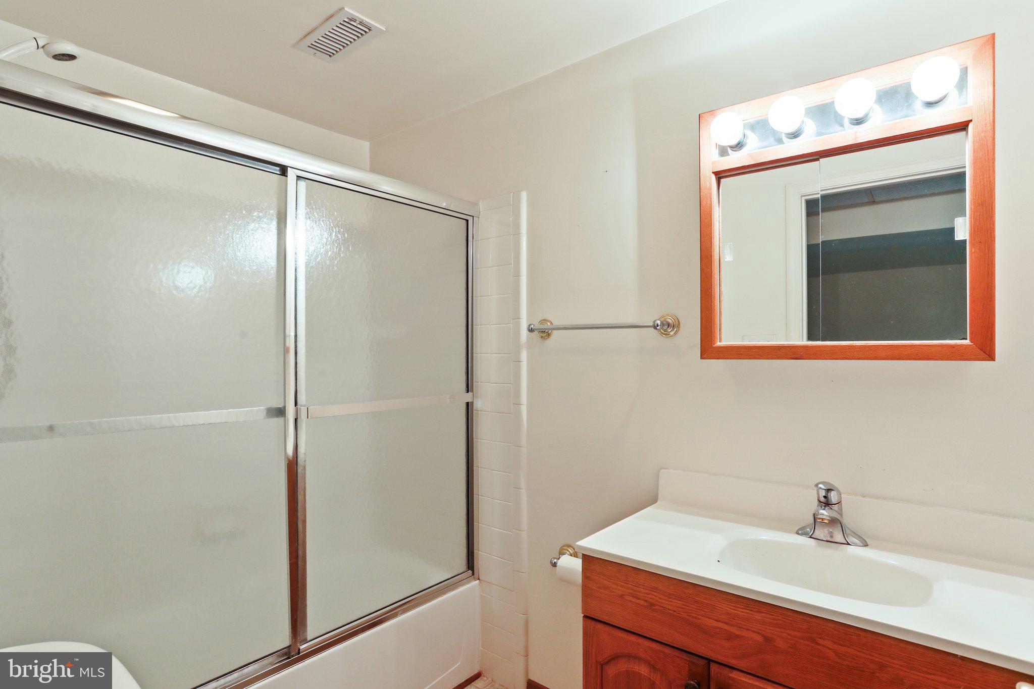 24425 Hanson Road Gaithersburg, MD 20882 - Photo 34 of 52 Gallery Image 34