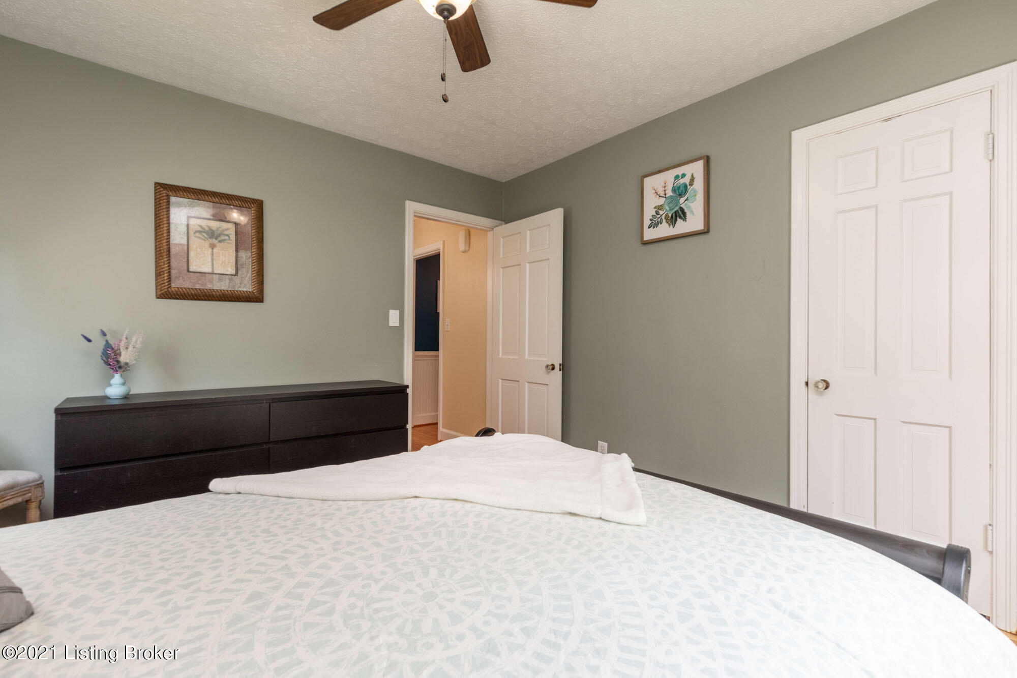4020 Alton Road Louisville, KY 40207 - Photo 16 of 54 Alton020