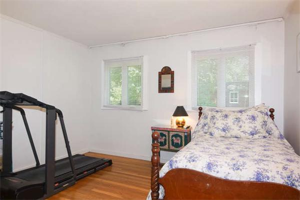 87 Russell Road Framingham, MA 01702 - Photo 17 of 27 Gallery Image 17