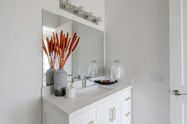 a close view of light fixtures