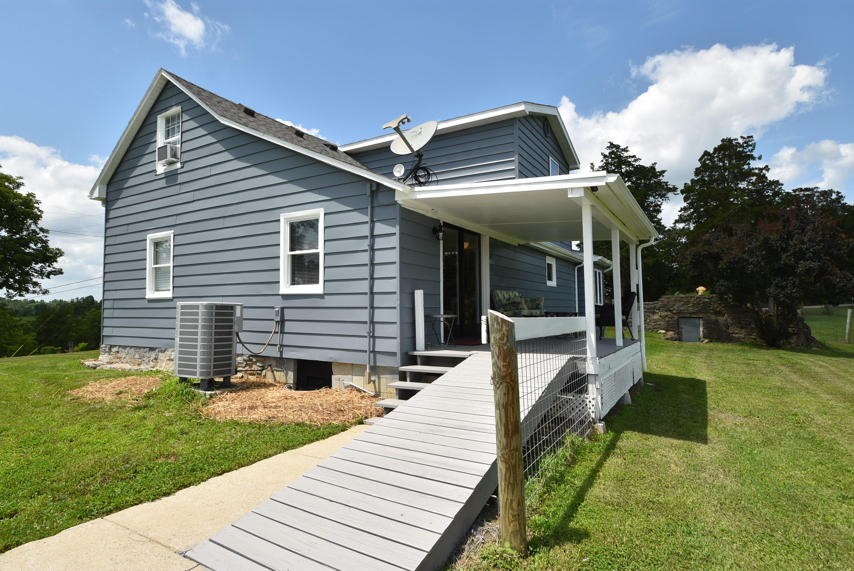 691 Fairview Road Salvisa, KY 40372 - Photo 27 of 42 DSC_0140