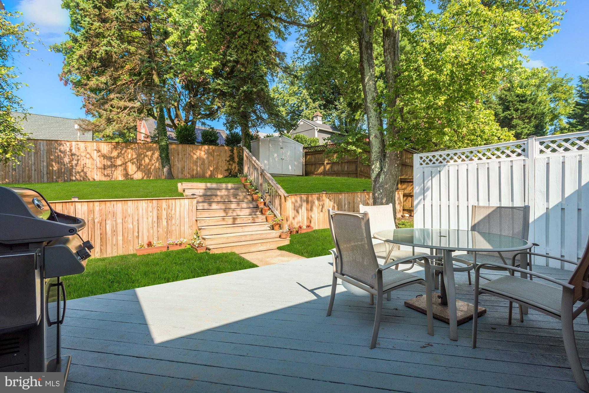 404 Waveland Road Baltimore, MD 21228 - Photo 22 of 28 Deck