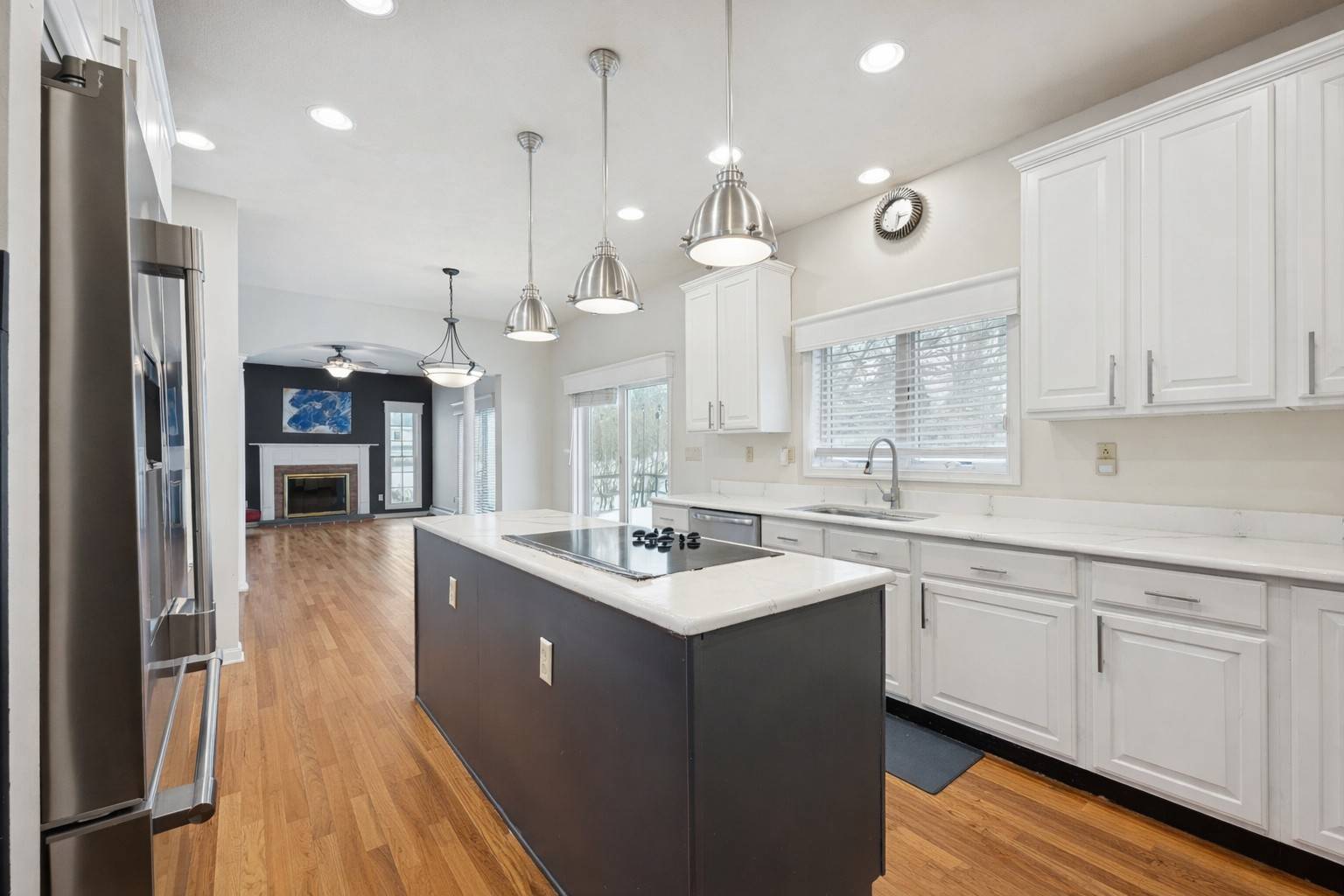 4476 Noyack Road Sag Harbor, NY 11963 - Photo 5 of 21
