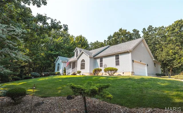 $575,000 | 15021 County Road 1050, St. James, MO 65559