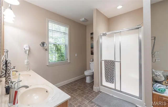 $575,000 | 15021 County Road 1050, St. James, MO 65559