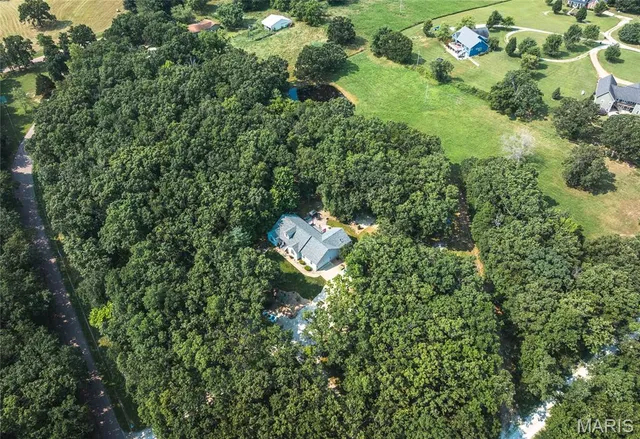 $575,000 | 15021 County Road 1050, St. James, MO 65559