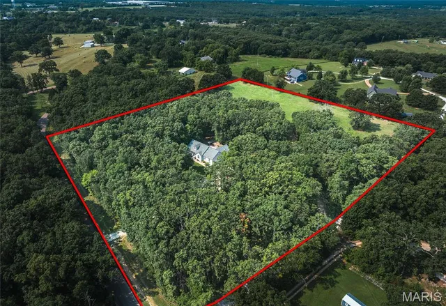 $575,000 | 15021 County Road 1050, St. James, MO 65559