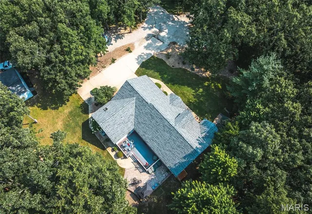 $575,000 | 15021 County Road 1050, St. James, MO 65559